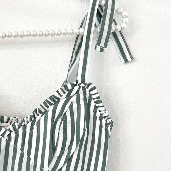 Aerie Ruffle Top - Picture 3 of 6